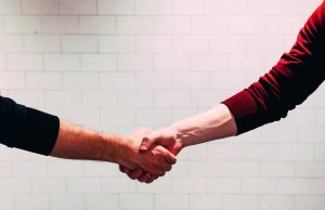 Programul Comert Servicii